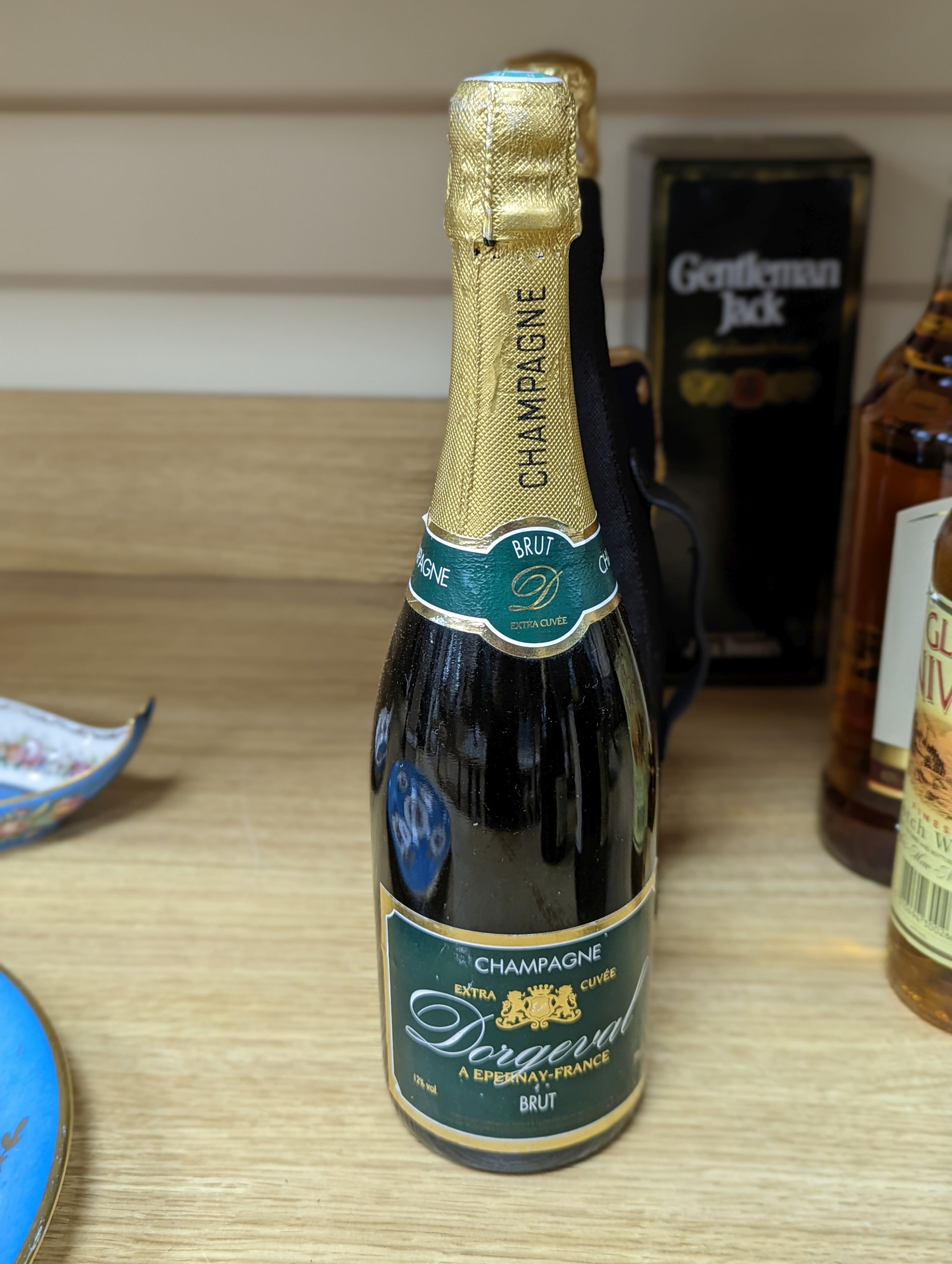 A collection of various whiskies and champagnes (12 bottles)